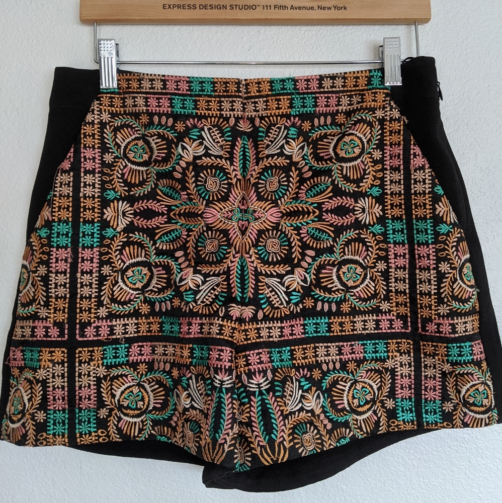 Embroidered TOPSHOP shorts